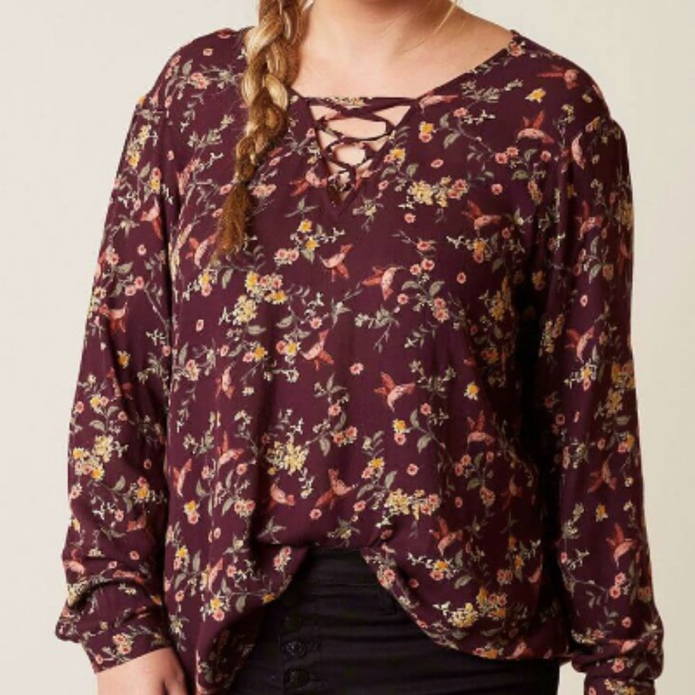 Buckle Daytrip Crossover Floral Top